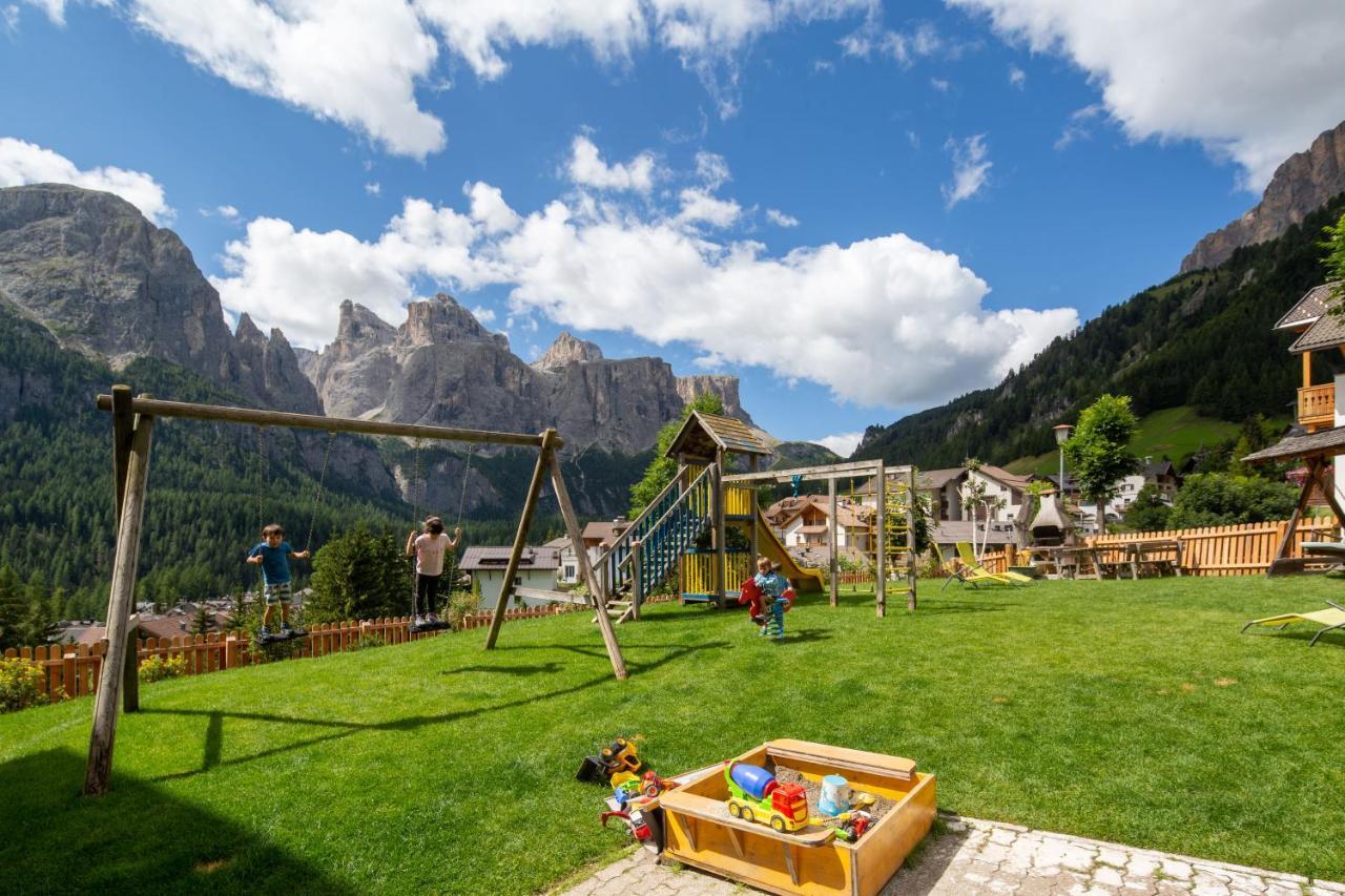 Declara B&B And Apartaments Colfosco Luaran gambar