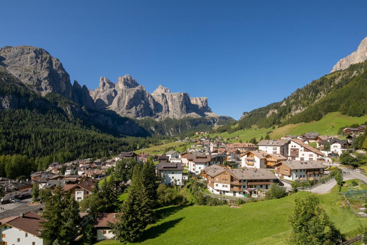 Declara B&B And Apartaments Colfosco Luaran gambar